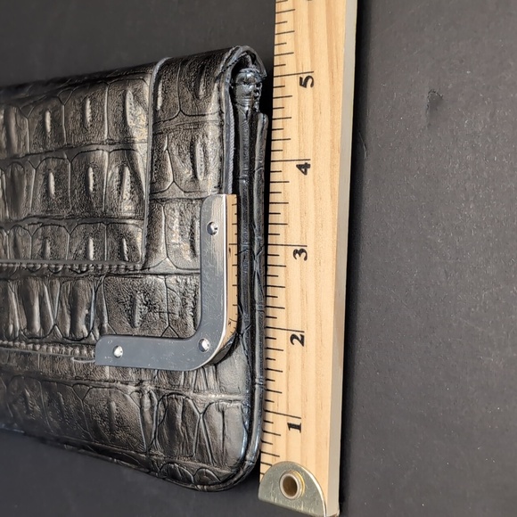 Sac O Grande Green Faux leather Womans Wristlet Clutch. - Picture 10 of 10